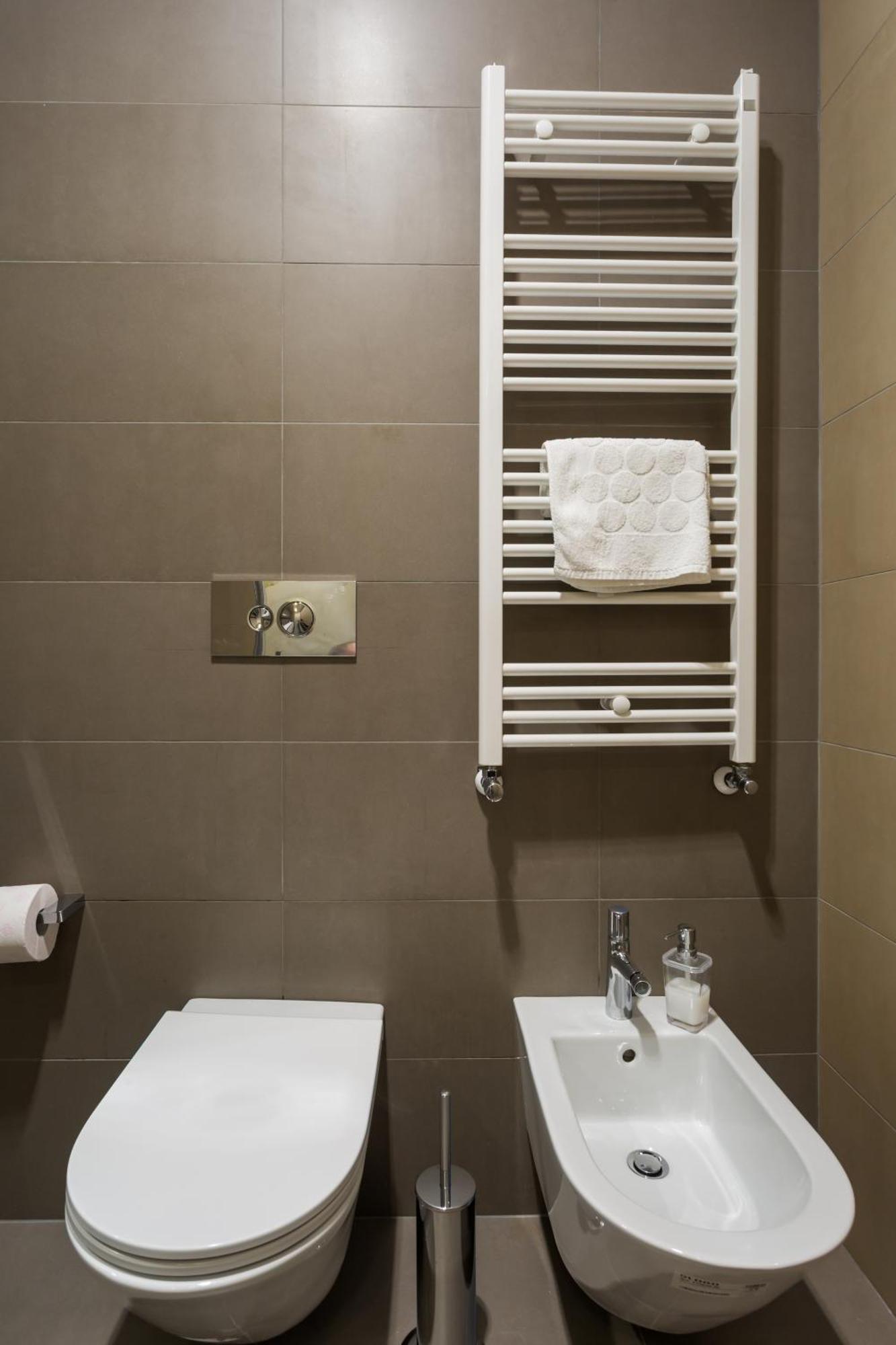 Archihouse Suites Неаполь Экстерьер фото